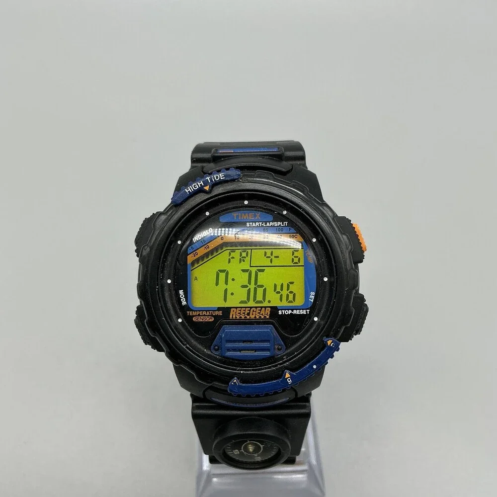 VIntage Timex Reef Gear Mens Watch 43mm Green Digital Black Compass Strap Alarm